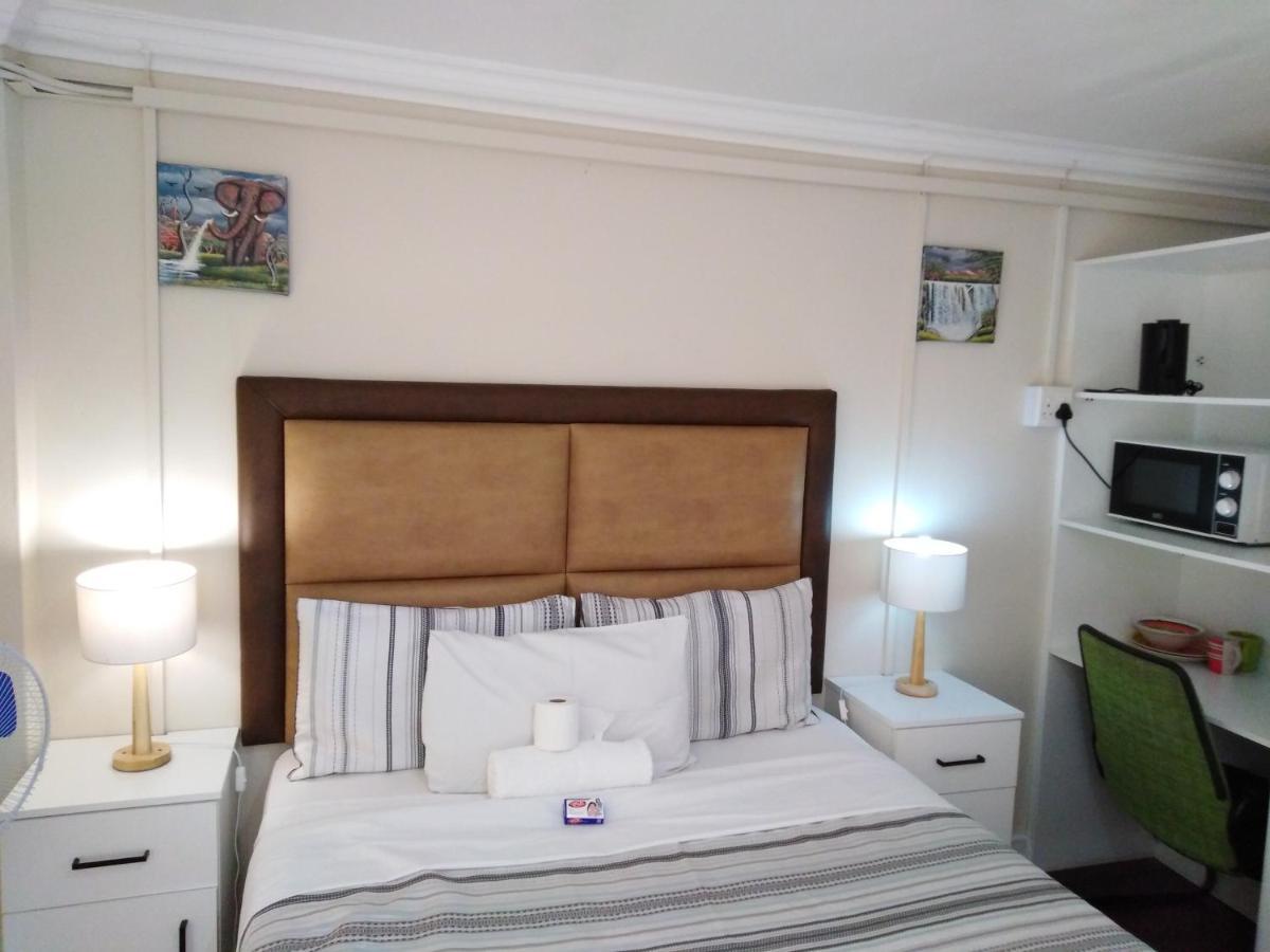 The monument guesthouse Port Elizabeth Extérieur photo